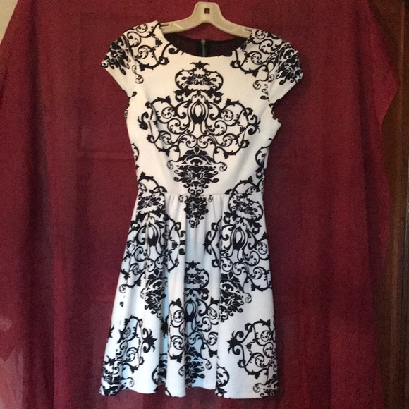 🐢🐢 B Darlin Super Cute Mini Party dress 🎈 - Picture 2 of 6